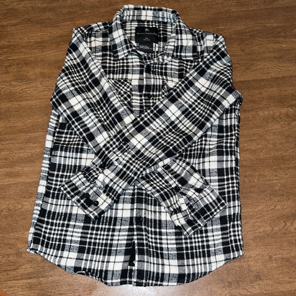 Medium Shouthouse Black/White Flannel Plaid Button Down